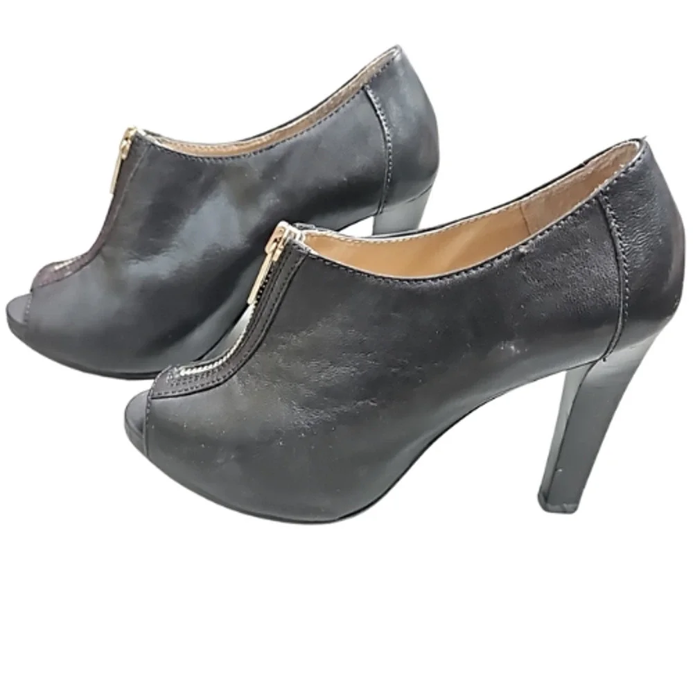 Michael Kors Black Booties Size 6 M